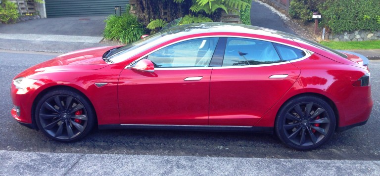 Tesla S profile